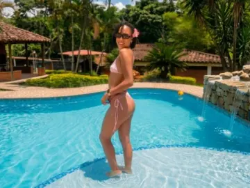 SophiaBond  live sex cam