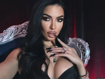 MoniqueSpelll  live sex cam