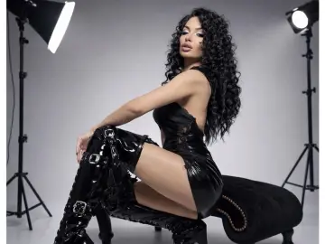 MoniqueSpelll  live sex cam