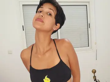 BabiMina  live sex cam