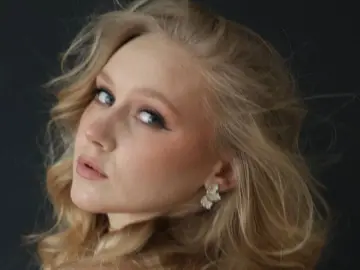 CarolMelser  live sex cam