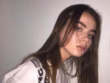 AmeliPovilain  live sex cam