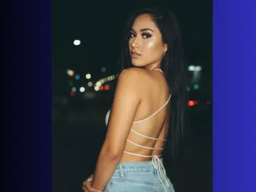 CristalGold  live sex cam