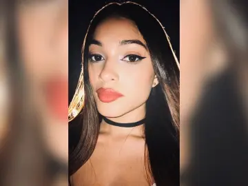 SophiaRichards  live sex cam