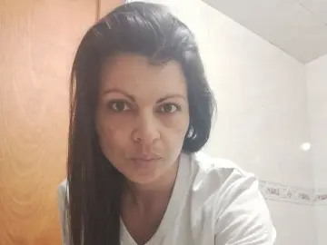 NayaraaGreys  live sex cam