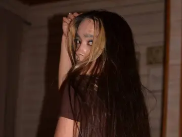 IvyMoore  live sex cam