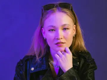 TarenCosier  live sex cam