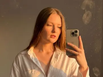 MarvaMalouff  live sex cam