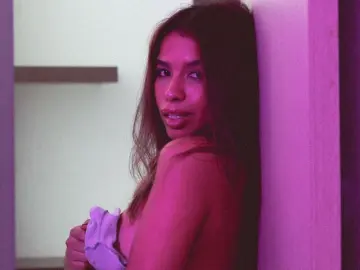 KianaGreen  live sex cam
