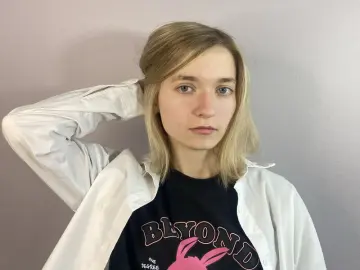 LinnieBlackner  live sex cam