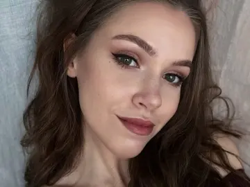 MeleeEva  live sex cam