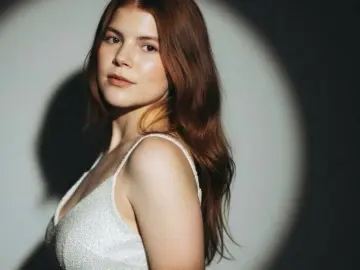 OliviaaRothwel  live sex cam