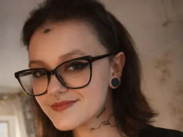 KatiDobiesz  live sex cam