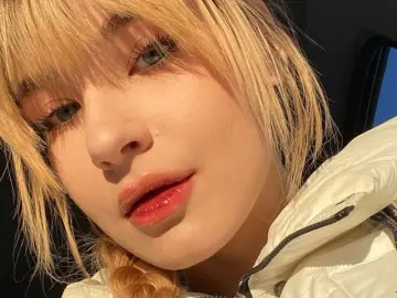 MarianaMeola  live sex cam