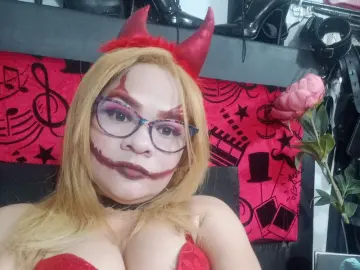 SarahEdvans  live sex cam