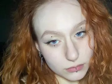 LoiseLevitan  live sex cam