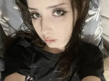LaureenWinbush  live sex cam
