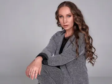 MilenaOksi  live sex cam
