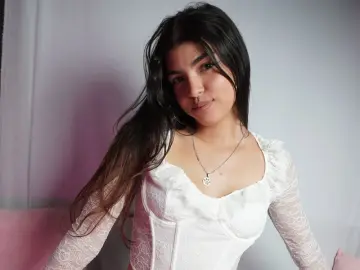 AmyFender  live sex cam