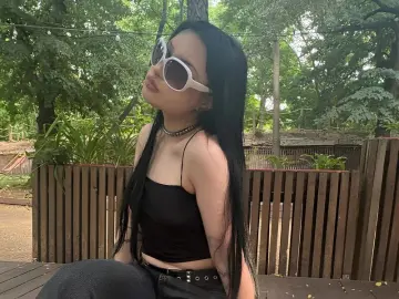ShemikaGnerre  live sex cam