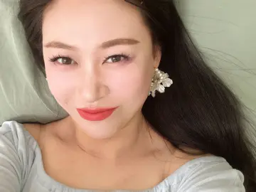 Xiaoyanzi  live sex cam