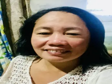 PinayLeah  live sex cam