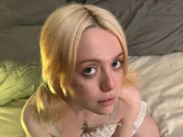 FlexiCassie  live sex cam