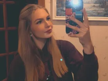 KateyTouriny  live sex cam