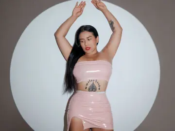 AngieBlackmore  live sex cam