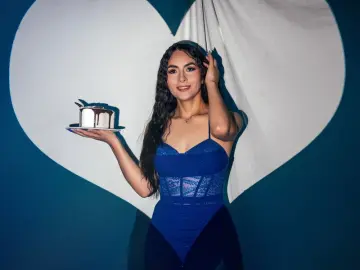 AnnyeNichols  live sex cam