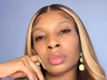 LamBoo  live sex cam