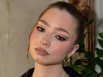 SeyolaHilgerst  live sex cam