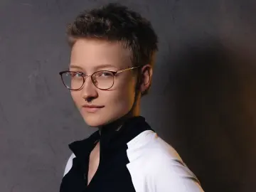 EllaPeres  live sex cam