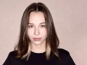 ArtieOuinones  live sex cam