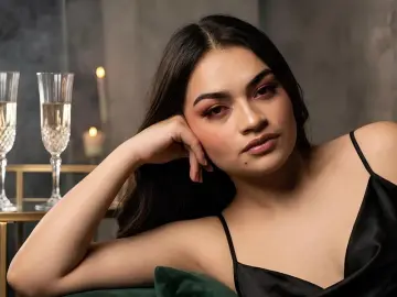 IvannaVelvet  live sex cam