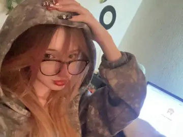 LajuanaSpina  live sex cam