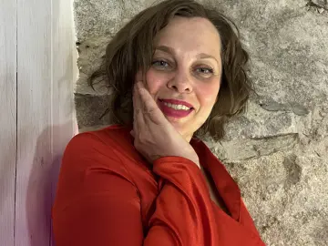 LiliaLewis  live sex cam