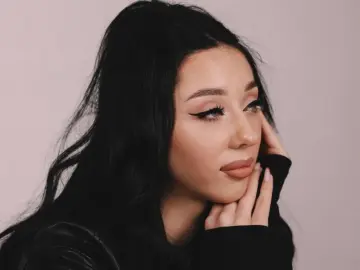 SoledadZale  live sex cam