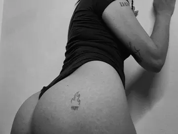AntonellaBrow  live sex cam