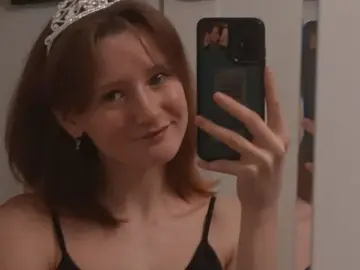 KellyAllison  live sex cam