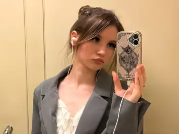 LoreleiMihm  live sex cam