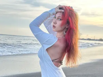 AdaLune  live sex cam