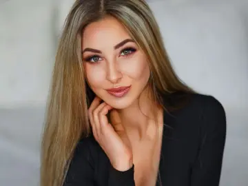 LisaVale  live sex cam