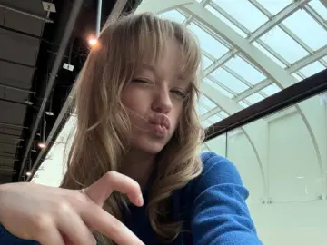 FranciscaNeren  live sex cam