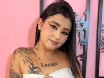 NebulaDeluque  live sex cam