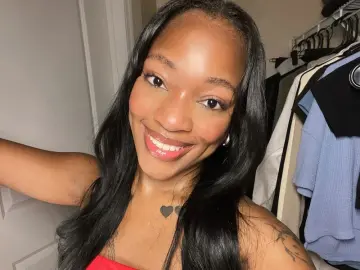 Nicolesolace  live sex cam