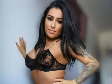 MorenaLovett  live sex cam