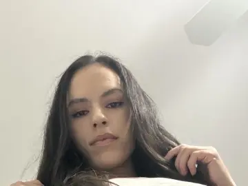 Honeybrooke  live sex cam