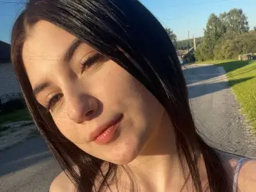 EllenaFansler  live sex cam