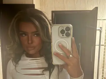 MaisieSmithx  live sex cam